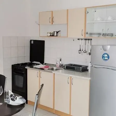 Spanic Apartment *